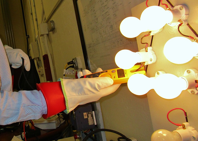 Our mockups include visual aids to help students visualize electro/mechanical principles.  Here a student learns the difference in transformer readings on a Delta vs. Wye configuration.  